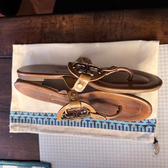 Tory Burch Metal Miller Tan/Gold Sandals Size 8.5 - Picture 8 of 10